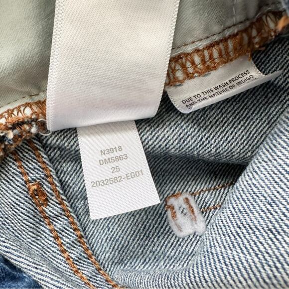 Madewell Jean Shorts SZ 25 Relaxed Fit Denim Cut Off Frayed Hem - Picture 6 of 6